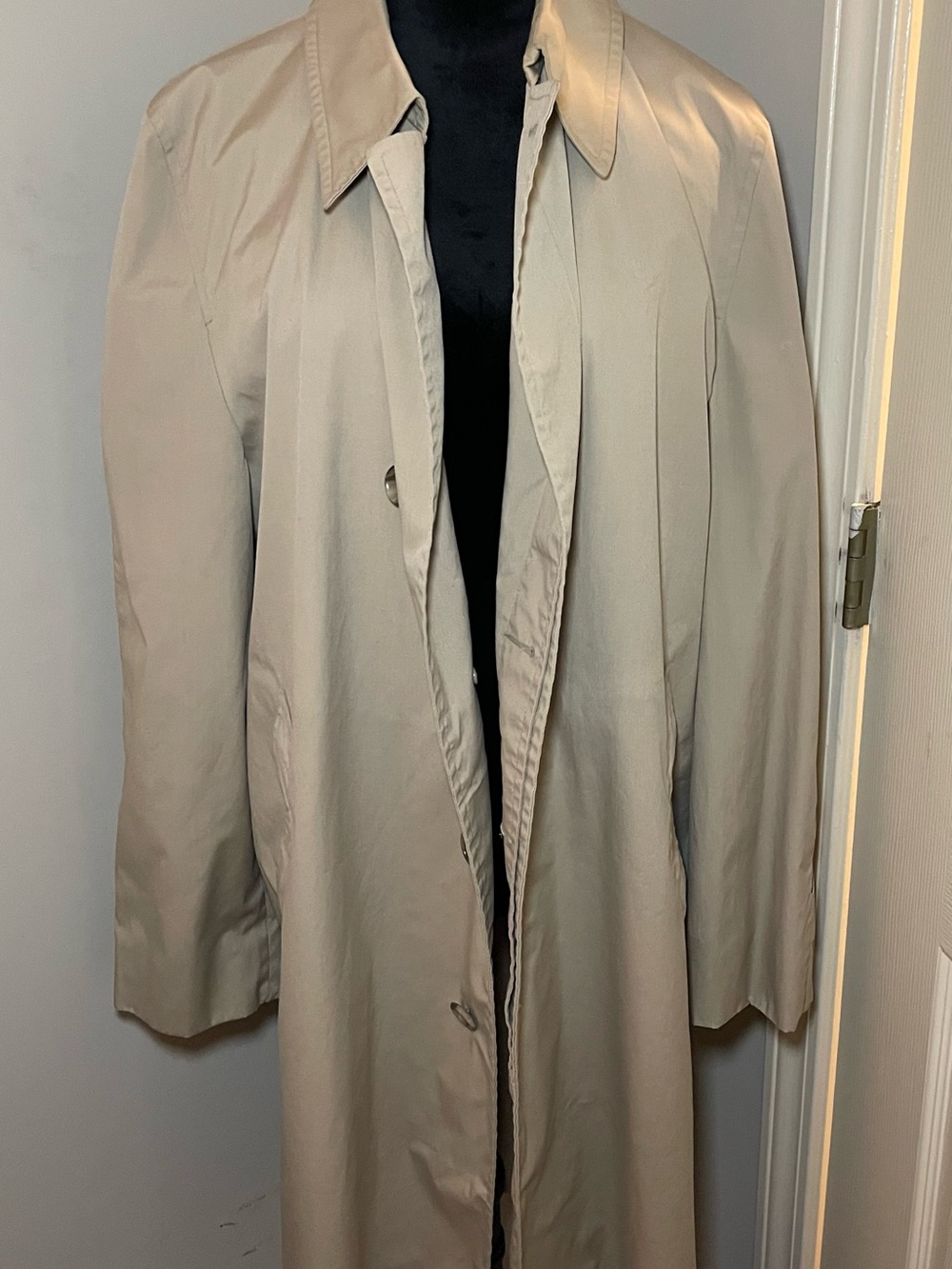 Vintage London Fog Maincoats Trench Coat Raincoat Beige 42 Long Mens USA